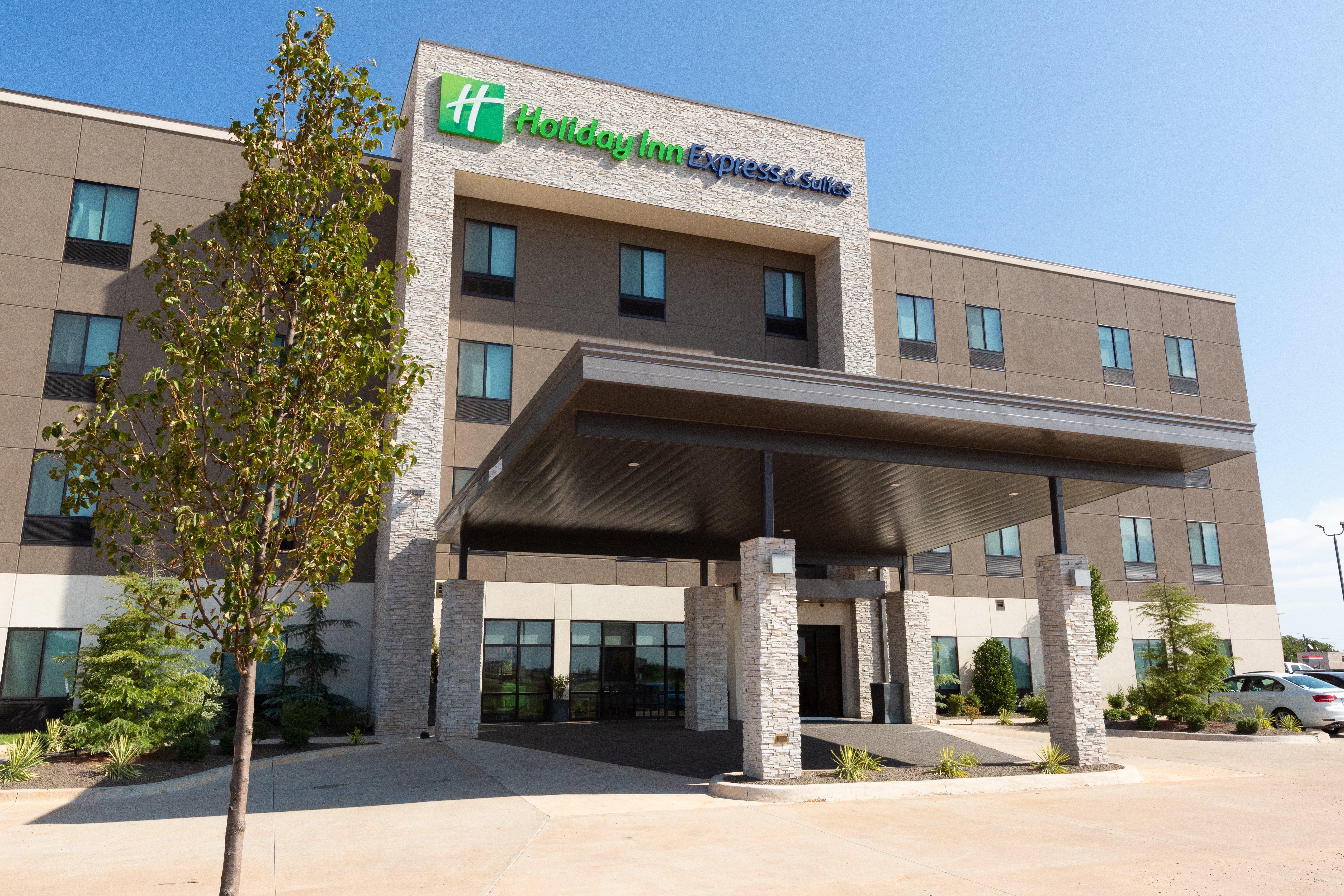 Holiday Inn Express & Suites - Kingfisher, An Ihg Hotel Exterior photo